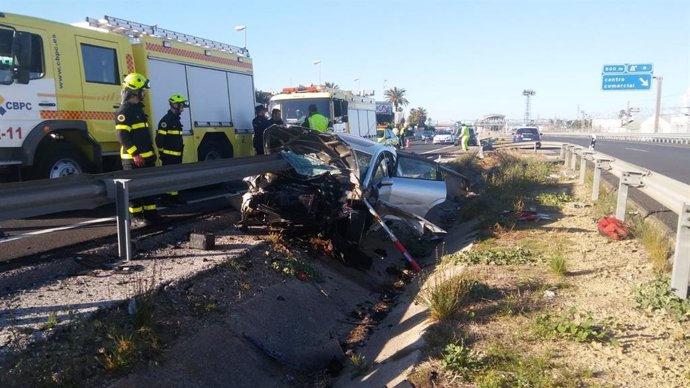 Cádiz.- Sucesos.- Fallece el conductor de un coche con cuatro ocupantes tras accidentarse su vehículo en San Fernando