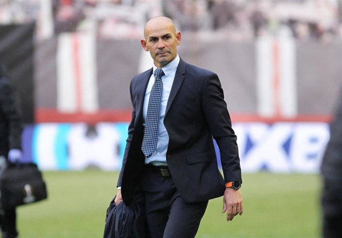 Soccer: La Liga - Rayo Vallecano v Valencia 