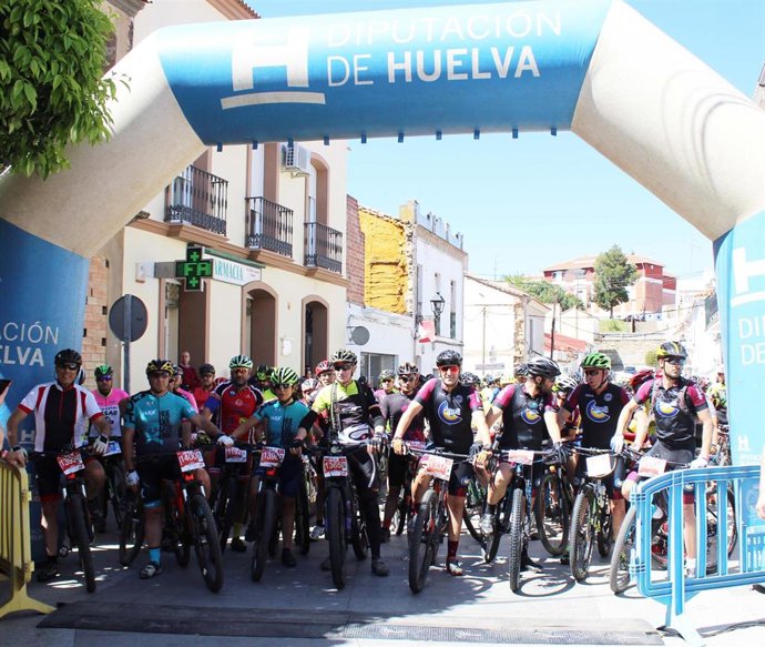 Huelva.- José Márquez Granados con un tiempo de 7:01:33 triunfa en la séptima edición de la 'Huelva Extrema'