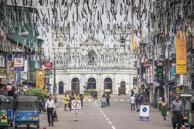 Sri Lanka.- Suspenden las misas en Sri Lanka una semana después de la ola de atentados que dejó más de 250 muertos 