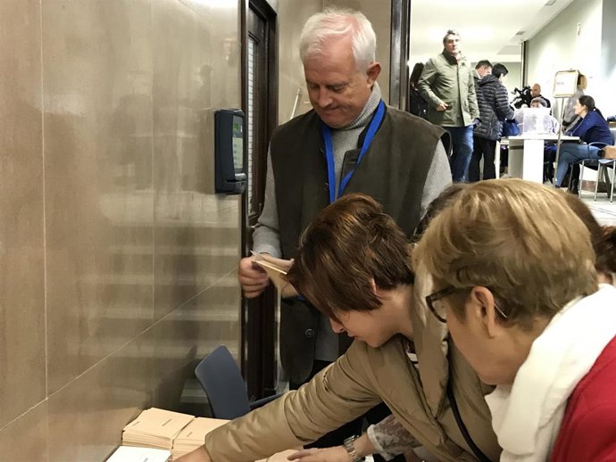 28A.- Eloy Suárez (PP) Anima A Votar "Con Calma Y Serenidad" Porque "Un Voto No Es Un Tuit Ni Un 'Me Gusta"