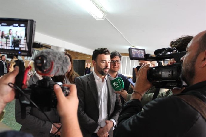 Sevilla.- 28A.- Cambronero (Cs) pide que la gente vaya a votar porque "España se la juega"