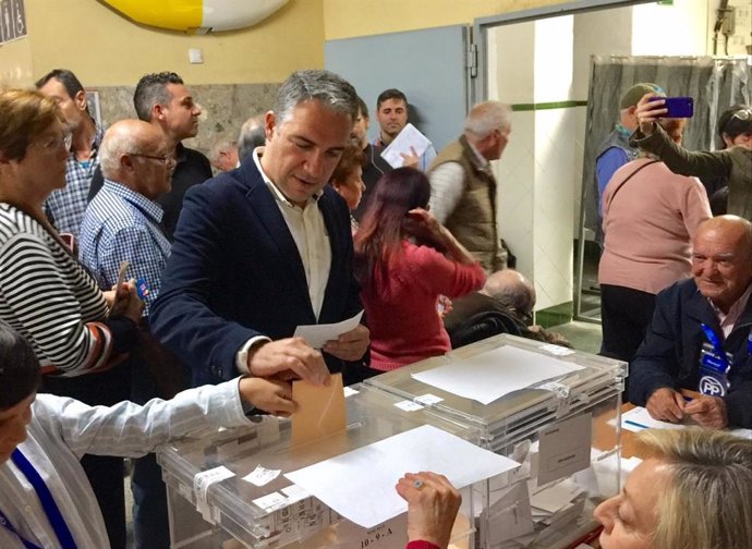 Málaga.- 28A.- Bendodo espera que las urnas se llene "de votos y de ilusión" porque España "se juega su futuro"