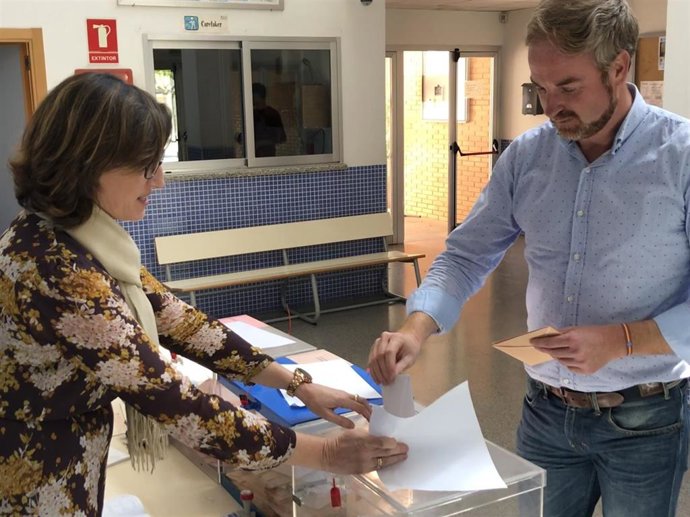 CLAVELL INVITA A LOS ELECTORES A MEDITAR EL VOTO EL CANDIDATO NÚMERO UNO POR CASTELLÓN AL CONGRESO
