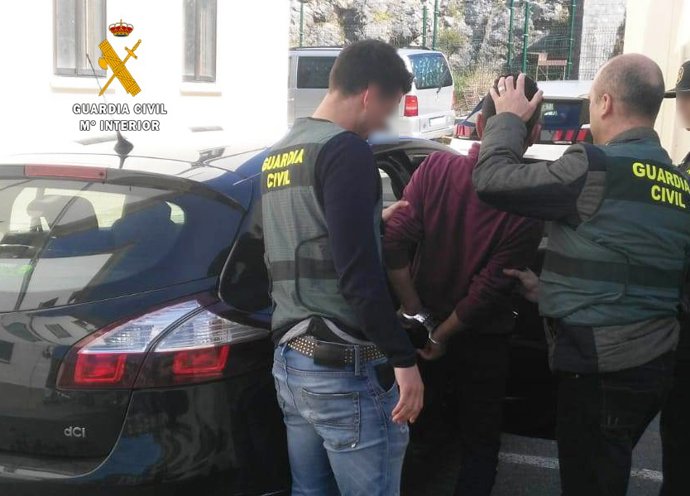 Rdo. Nota De Prensa Guardia Civil (Detenidos Presuntos Autores De Una Tentativa 