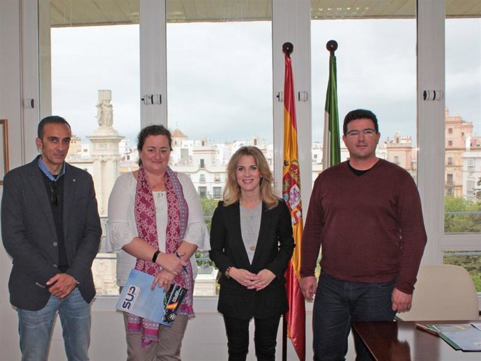 Np Y Foto Reunión Ana Mestre Y Sup