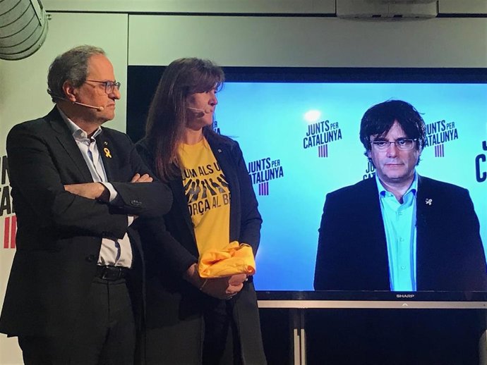 28A.- Puigdemont llama a los indecisos a votar JxCat ante un Estado "capaz" de apartarle de las europeas
