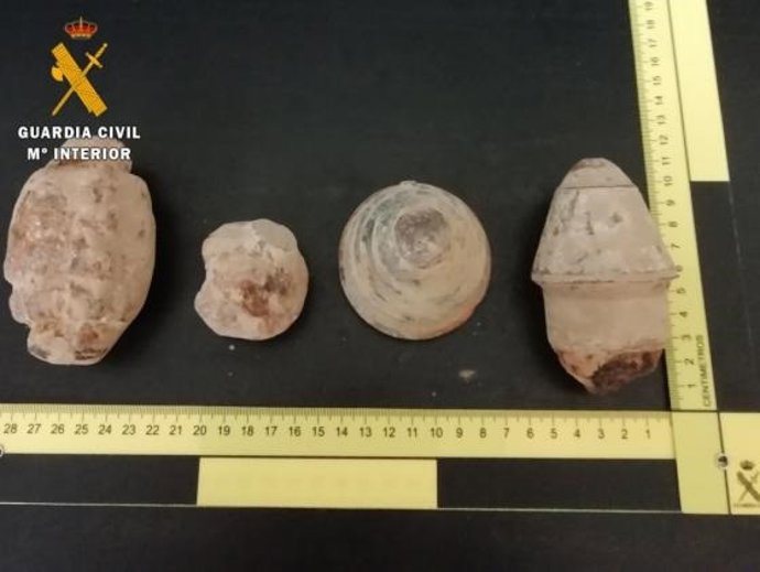 Granada.- Sucesos.- Aparecen espoletas y una granada de mano entre las patatas e