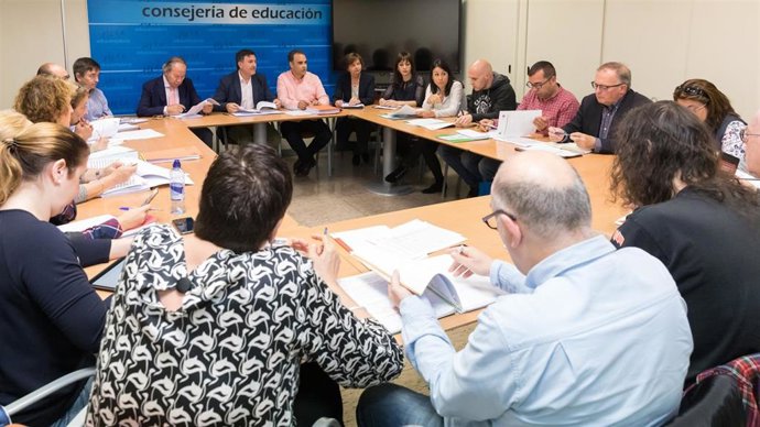 Las plantillas docentes se incrementan en 140 plazas el próximo curso, el mayor aumento en 10 años
