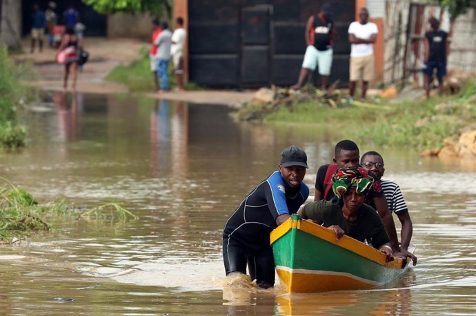 Mozambique.- Aumentan a 38 los muertos por el paso del ciclón 'Kenneth' por Mozambique
