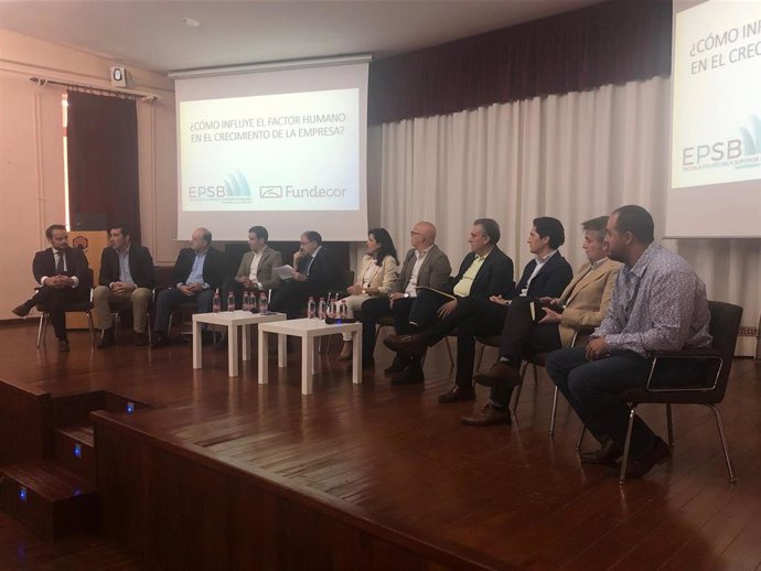 Córdoba.- Alumnos de la Escuela Politécnica de Belmez reciben una formación sobre emprendimiento y salidas profesionales