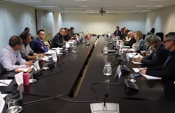 Ayuntamiento presenta a Comunidad y Delegación 200 propuestas de Oficina del Sur