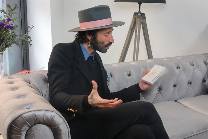 Cultura.- Leiva estrena Nuclear, su nuevo disco directo al corazón