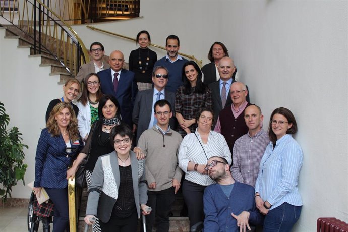La Fundación Jiménez Díaz organiza una jornada para mejorar la atención sanitaria de los pacientes discapacitados