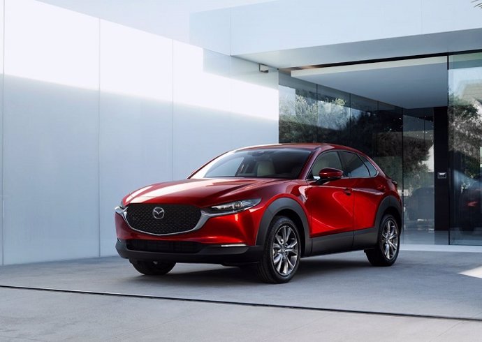 Economía/Motor.- Mazda presentará en el nuevo CX-30 en el Automobile Barcelona