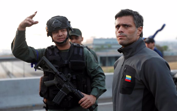Fotos y vídeos de Venezuela tras la liberación de Leopoldo López por militares