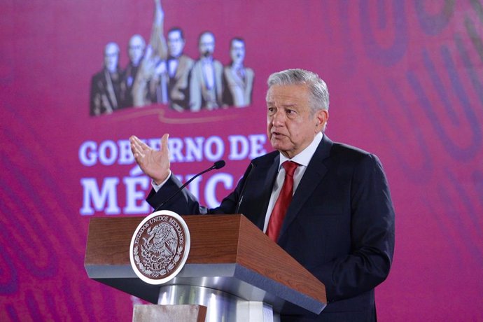 López Obrador afirma que "le fue muy bien al movimiento liberal" en las elecciones españolas