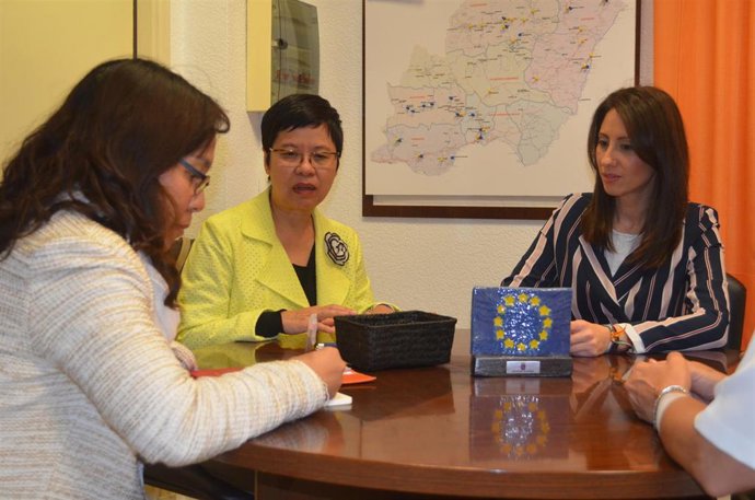 SaboresAlmería.-Una delegación de la Embajada de Tailandia conoce el modelo agrícola 'Almería' a través de Diputación