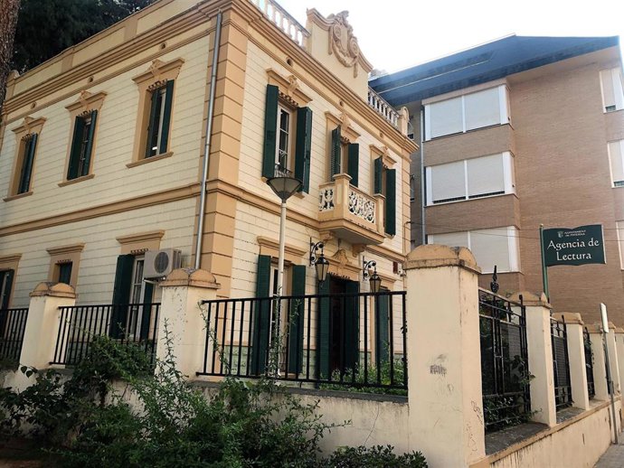 EL ALCALDE DE PATERNA ANUNCIA NUEVAS  SALAS DE ESTUDIO EN CAMPAMENTO Y TERRAMELAR-LLOMA LLARGA PARA EXÁMENES