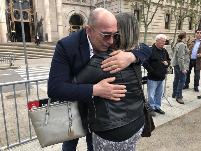 El padre que destapó el caso de abusos en Los Maristas pide que la administración estudie si sanciona al colegio