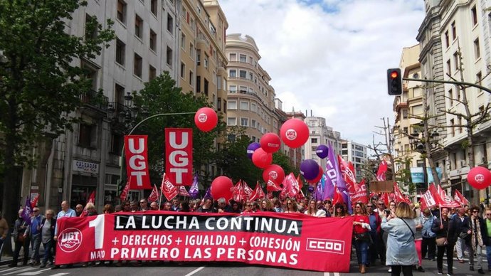 Miles de personas se manifiestan en Santander para reclamar más derechos, igualdad y cohesión