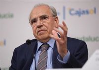 Guerra cree que el cambio del PP ante Vox "debilita" al Gobierno andaluz