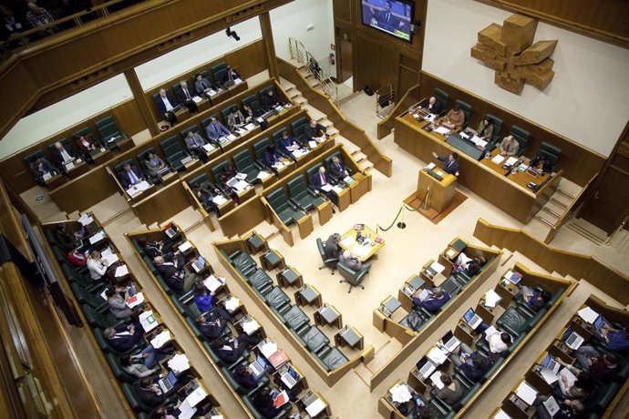 Parlamento Vasco vuelve a pedir al Congreso de los Diputados que cree un fondo estatal para víctimas del amianto