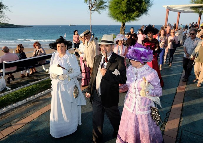 Santander.- Las ofertas para organizar los Baños de Ola se pueden presentar hasta el 13 de mayo