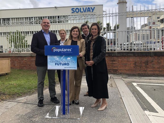 26M.- PP Se Compromete A Trabajar Con Solvay Y Ser Su "Principal Aliado" En Su Transición Energética