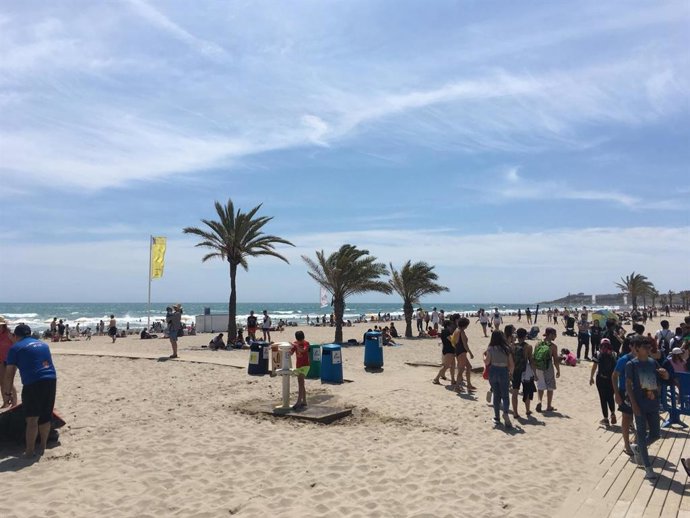 Alicante.- 250 litros de alcohol y un carro de mortadela incautados y dos infartos, incidencias en la Santa Faz