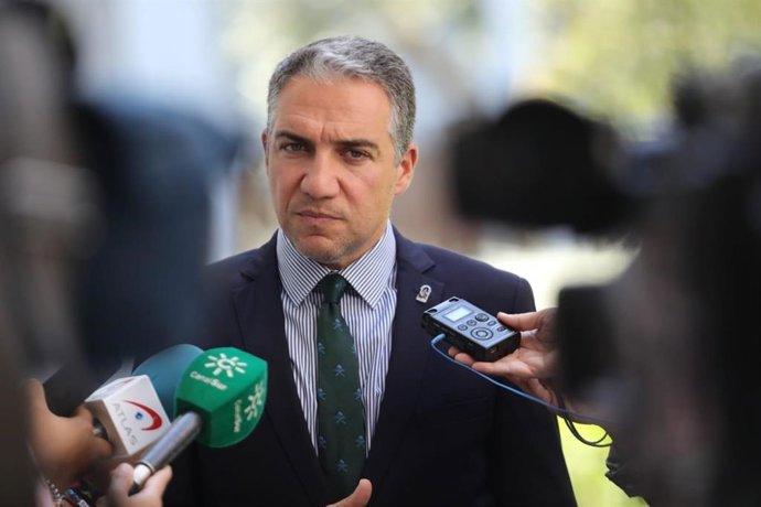 Bendodo recuerda a Vox que el cambio en Andalucía "tiene tres patas", pide "sosiego" y cree que apoyará el Presupuesto