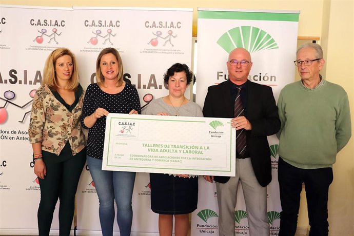 Málaga.- Unicaja.- Fundación Unicaja apoya a Casiac de Antequera en su taller de Transición a la vida adulta