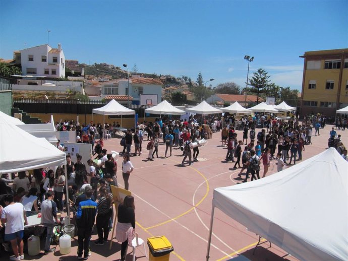 Málaga.- Más de 3.000 personas visitan el Encuentro de Ciencias Bezmiliana de Rincón de la Victoria