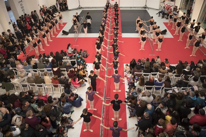 Diputación de Bizkaia celebrará este domingo el Día Internacional de la Danza bajo el lema "Dantza alfonbra gorrian"