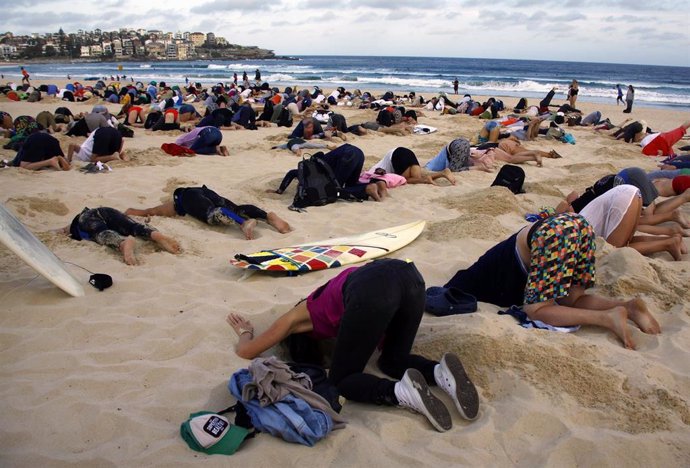 Manifestantes protestan contra cambio climático en Sidney