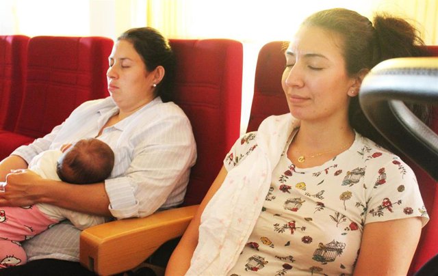 VINALOPÓ Y TORREVIEJA REALIZAN TALLERES DE HIPNOTERAPIA PARA MEJORAR LA GESTIÓN EMOCIONAL DE LAS MAMÁS