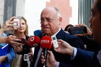 El embajador de Venezuela critica que López use la Embajada de España como "base de operaciones" para "alentar un golpe"