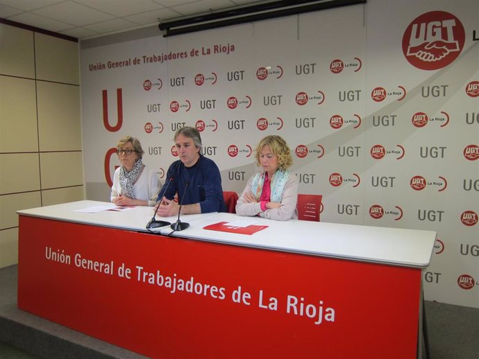 UGT critica "la desidia" del Ejecutivo regional con los empleados públicos y exige "que cumplan lo que firman"