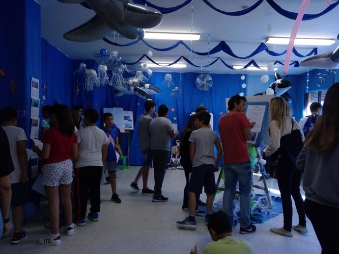 Sevilla.- Más de 2.000 personas visitan la XIII Feria de la Ciencia de Castilblanco de los Arroyos