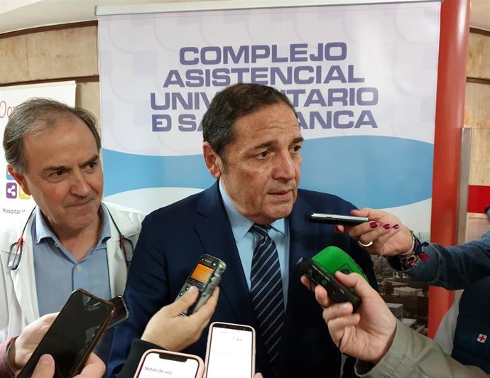 Cuatro de los 100 mejores MIR eligen el Complejo Asistencial de Salamanca