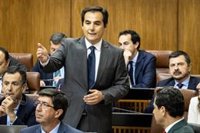 Moreno presume de haber hecho desde la Junta "todo lo que se podía hacer" en 100 días con "185 medidas"