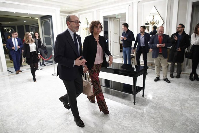 El presidente del PP, Pablo Casado, protagoniza un Desayuno Informativo de Europa Press