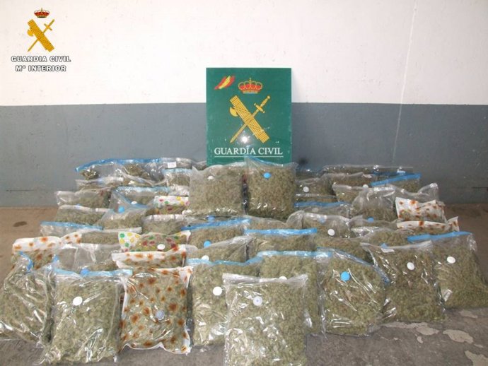 Zaragoza.- Sucesos.- A prisión por transportar 76 kilos de marihuana por la A-2 en dirección a la capital aragonesa