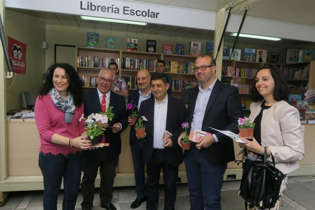 Jaén.-MásJaén.-Las librerías salen a la calle hasta el 12 de mayo para mostrar sus novedades en la XXXIV Feria del Libro