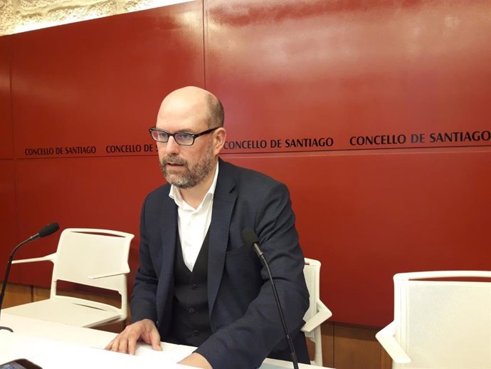 La Junta Electoral obliga a CA a retirar carteles con sus "logros" y Noriega afea al PP que solo denuncie su campaña