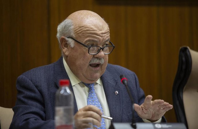 Jesús Aguirre, en comisión parlamentaria.