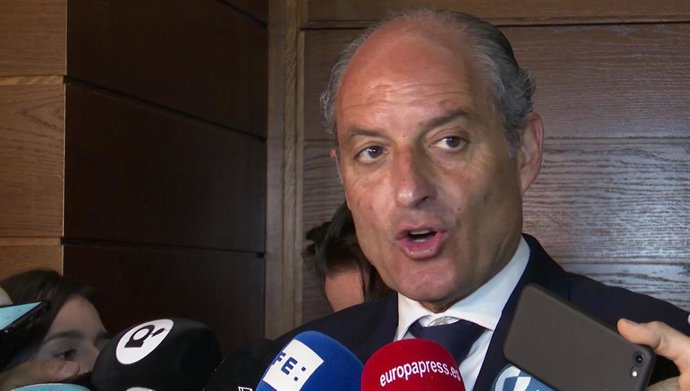 El expresidente de la Comunitat Valenciana, Francisco Camps, en rueda de prensa