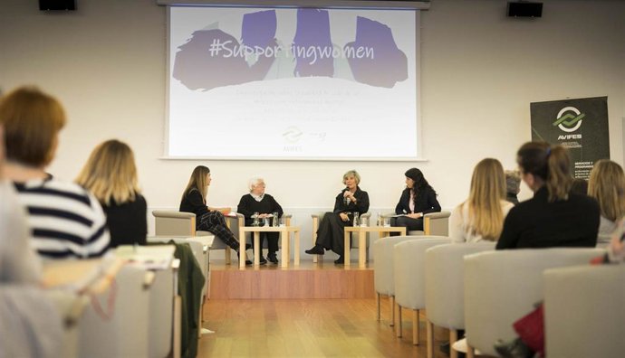 El 2% de mujeres con enfermedad mental trabaja, el 8% está casada, y un 13% vive en pareja o hijos, según un estudio 