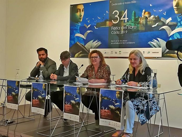 Np Y Foto Mercedes Colombo Feria Del Libro