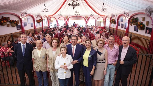 Sevilla.- Cajasol.- Asociaciones y entidades sociales se dan cita en la caseta de Feria de la Fundación Cajasol